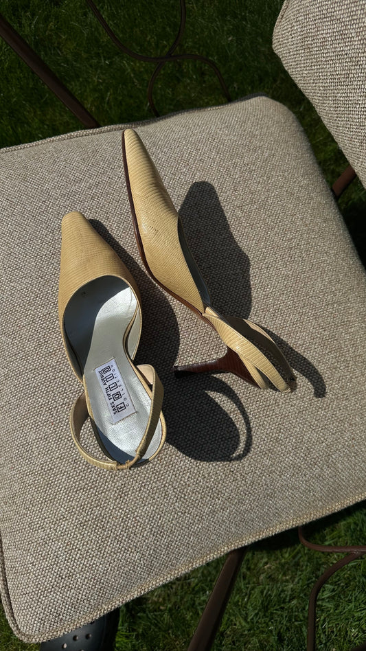 Vintage Saks Fifth Folio Collection Heels